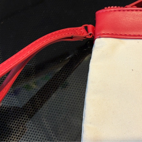 YSL Red and Cream cosmetics pouch - Picture 4 of 8